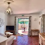 Monte Borboleta - Villas, Villa Faro
